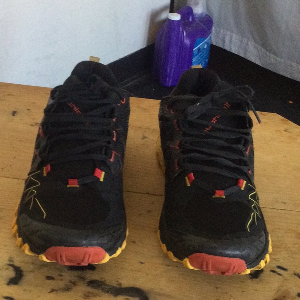 Men's Black Trail Running Shoes with Orange Accents